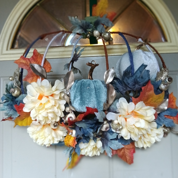 Fall pumpkin wreath - Picture 3 of 3